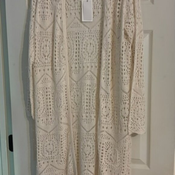 NWT Chelsea and Theodore Crochet Long Cardigan - Picture 1 of 2